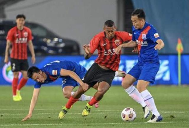 开云体育app下载-海港抢分碰壁3轮2球锋无力 寄望新援德比或祭奇兵